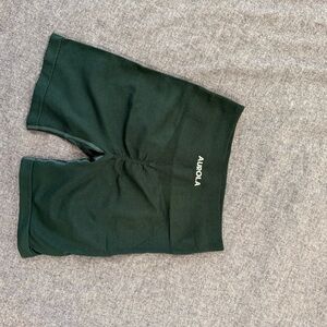 Amazon Black Aurola Women's Shorts